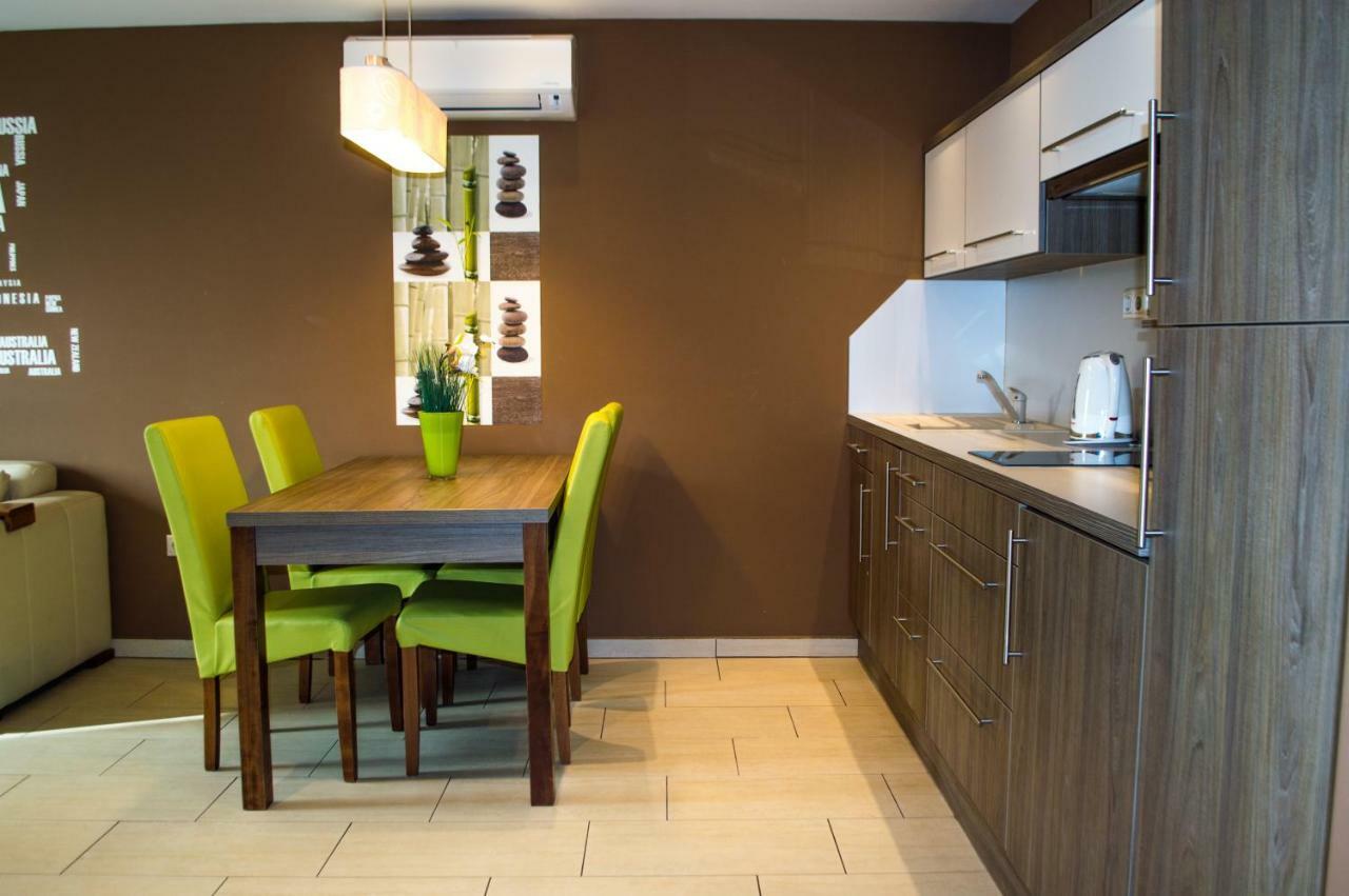 Appartamento Platina Apartman Sárvár Esterno foto